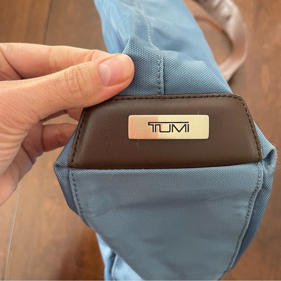 TUMI Nylon and Leather Shoulder Bag Light Blue Brown - Picture 2 of 8